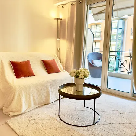 Superbe Avec Terrasse 1mn Des Plages De La Croisette Apartment *